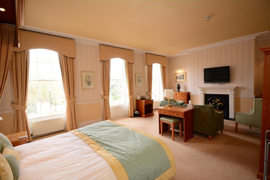 The Crescent Hotel Scarborough Bagian luar foto
